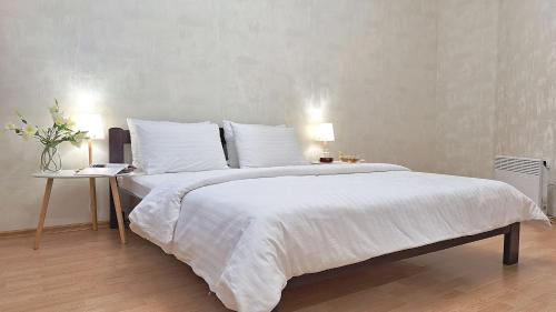 Sukhinovka Apartment | Однокімна квартира біля Каштанової Алеї у центрі Полтави Мережа AlexApartments Документи для відряджень Безконтатне заселення 24-7