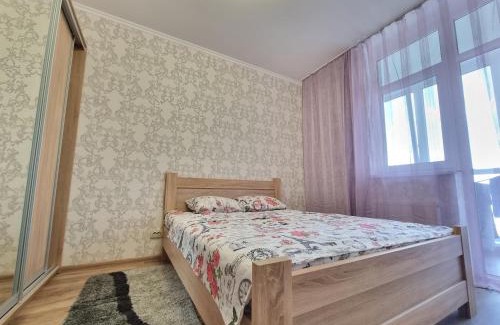 Pozniaky Apartment | Панорамний Краєвид поруч з метро