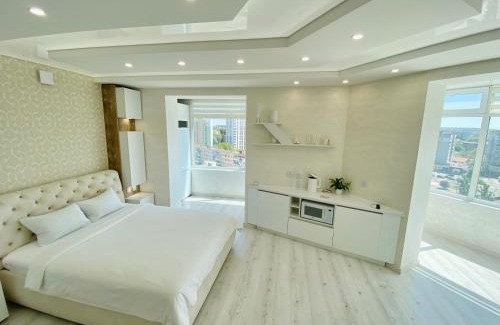 Vinnytsya Apartment | Панорамні SKY HOUSE Безключовий доступ!