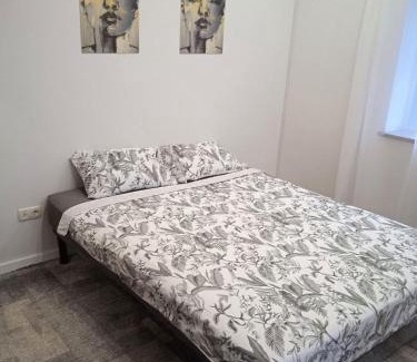 Mykolaiv Apartment | Приватний будинок в Миколаєві з гаражем Private House in Mykolaiv with garage