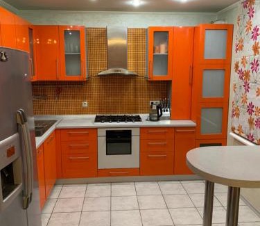 Novomoskovs'k House | Приватний будинок з сауною та більярдом