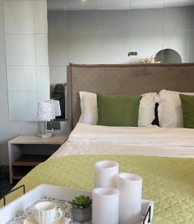 Dobrovelychkivka Apartment | Просторий сучасний світлий номер N4