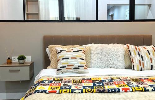 Almaty Apartment | Просторный люкс с шикарным видом