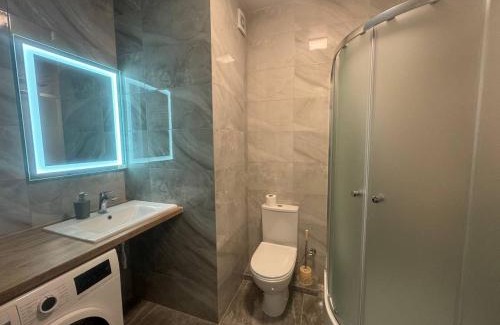 Lychakivskyi District Apartment | Просторі апартаменти у новобудові вул Вашингтона