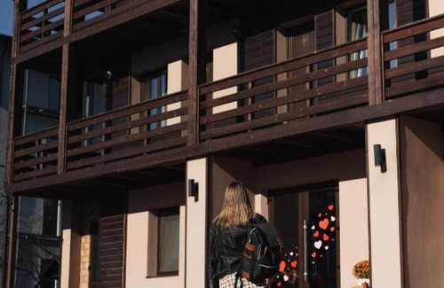 Vyzhnytsya Hotel | Садиба Казка