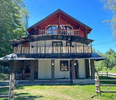 Verkhovyna Cabin | Садиба Кичера