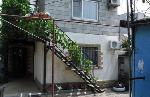 Berdyansk House | Сдам номер на 1 этаже в доме на 3-4 человека в Центре