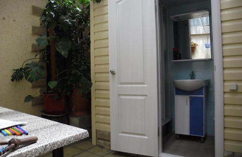 Berdyansk House | Сдам номер на 1 этаже в доме на 3-4 человека в Центре