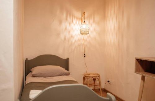 Vyzhnytsya Hotel | Сосновий Двір