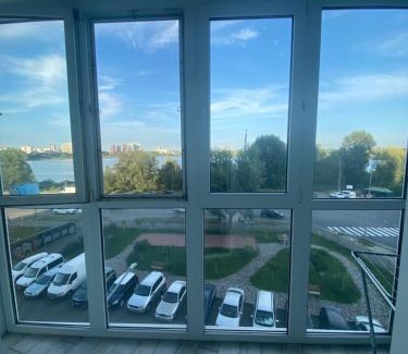 Darnyckyj Apartment | Уютная квартира возле метро Харьковская Генератор в доме