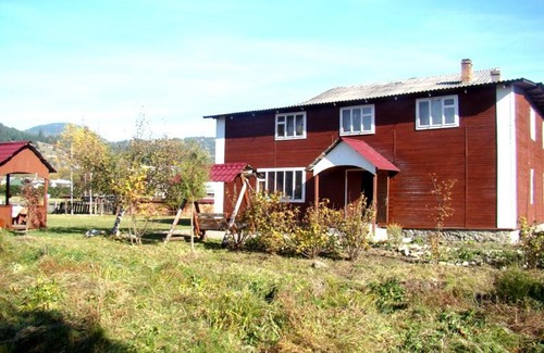 Verkhovyna House | У Ганнусі, Верховина