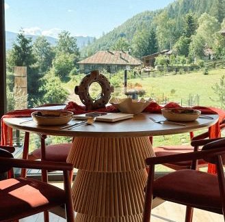 Roztoky Ski Chalet | Хатинка в горах