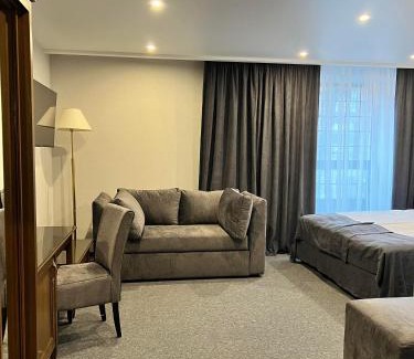 Dubno Hotel | Хмеляр