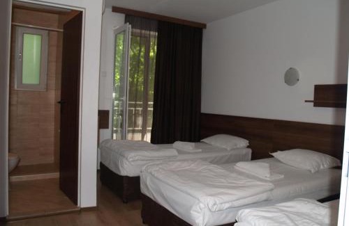 Burgas Hotel | Хотел МИКАДО