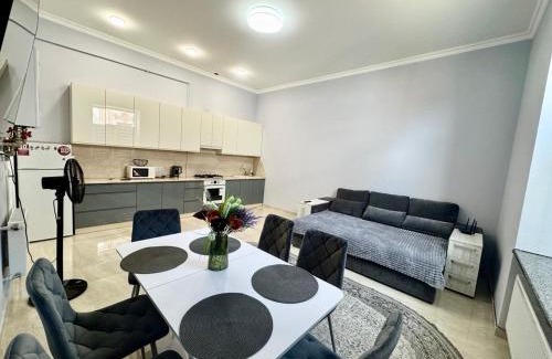 Chernovtsy Apartment | Чернівці центр по добові апартаменти