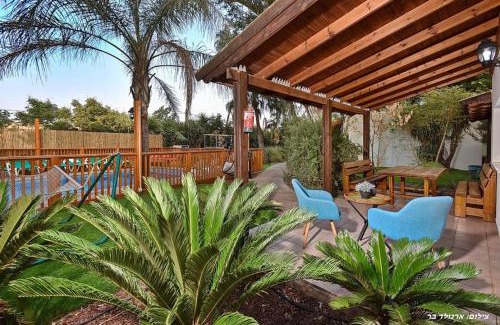 Had Nes Cabin | אחוזת הוואי