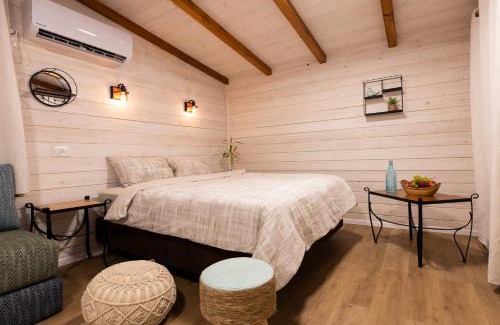 Avnei Eitan House | אצלנו בחצר