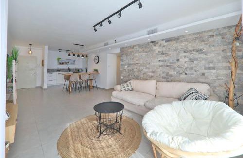 Kiryat Yam Apartment | דירות קו ראשון לחוף - Apartments First line to the Beach
