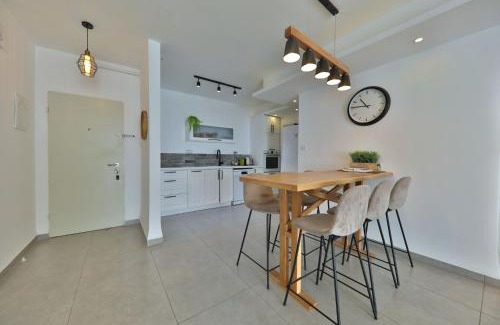 Kiryat Yam Apartment | דירות קו ראשון לחוף - Apartments First line to the Beach