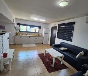 Qiryat Shemona Apartment | דירת אירוח גלילי