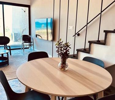 Nahariya Apartment | דירת גן על הים בנהריה