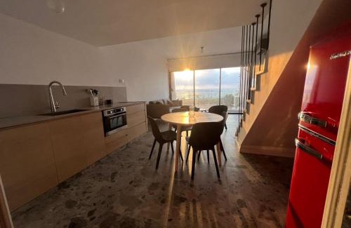 Nahariya Apartment | דירת גן על הים בנהריה