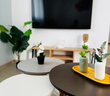 Yuval Apartment | המקום של רוני ותמיר - יחידת אירוח גלילית