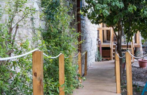 Rosh Pinna House | הפינה שלה -Hapina shella ראש פינה העתיקה