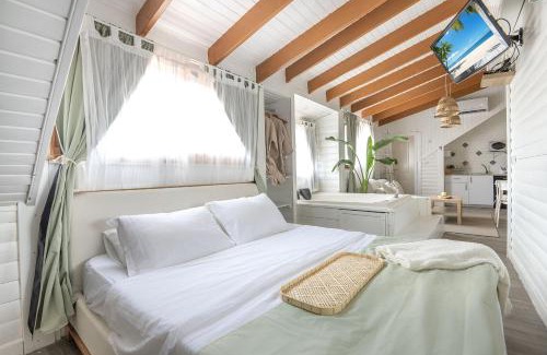 Mateh Asher Apartment | הפנינה הרומנטית - 2 צימרים מהממים עם ג'קוזי ובריכה משותפת