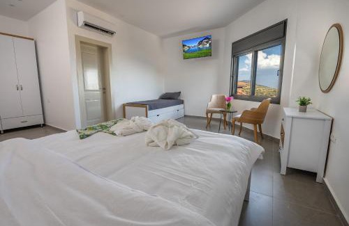 Ein Al-Asad Villa | וילה קצה ההרים- וילה מדהימה עם בריכה פרטית מול נוף מהמם