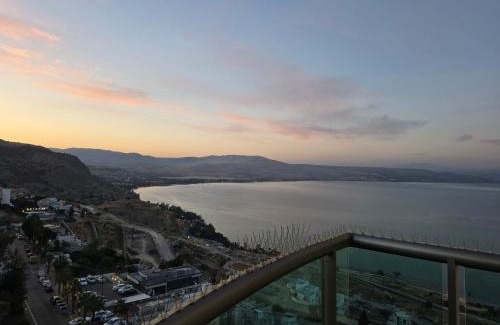 Tiberias Apartment | חלום מול נוף הכנרת