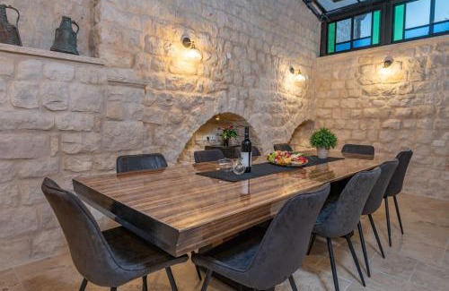 Safed Old City Villa | טירת רונית