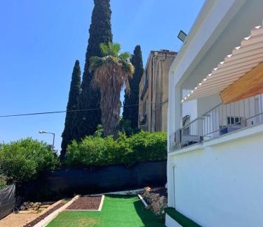 Haifa Apartment | יחידות אירוח נוף המפרץ