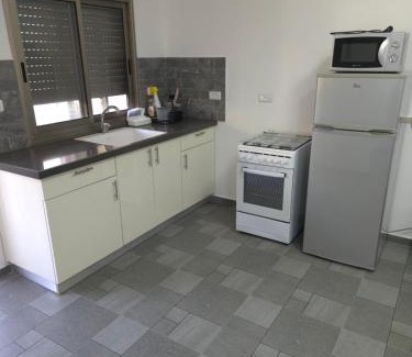 Qiryat Shemona Apartment | יחידת דיור קסם