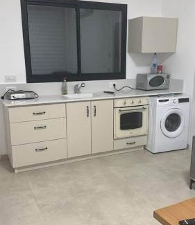 Katzrin Apartment | יחידת נופש איימי