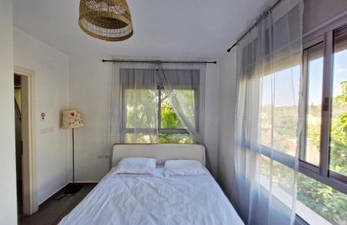 Lehavot HaBashan Apartment | ירדינון