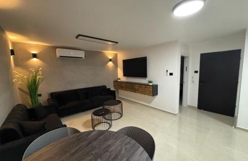 Qiryat Shemona House | כוכב הצפון