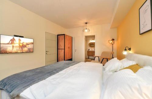 Ein Ya'akov Cabin | ליל הלבנה