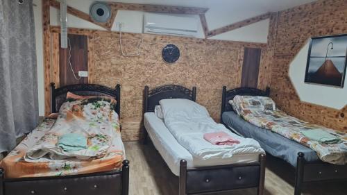 Buq'ata Apartment | נוף הכפר - 6 חדרי אירוח לזוגות ומשפחות עם ג'קוזי משותף