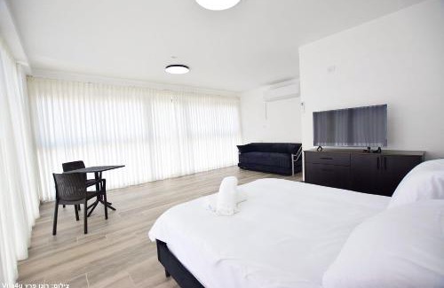 Yarka Cabin | נוף ים