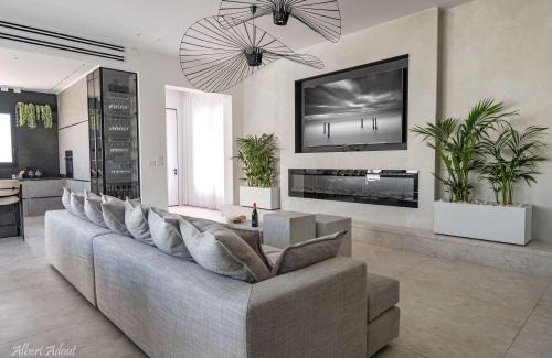 Dalton Apartment | סבן דרים - Seven Dream - וילה עם 5 חדרי שינה ובריכה