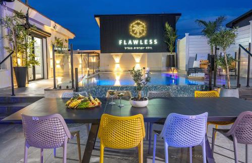 Tel Aviv Apartment | פלואלס - וילת יוקרה עם 4 חדרי שינה ובריכה
