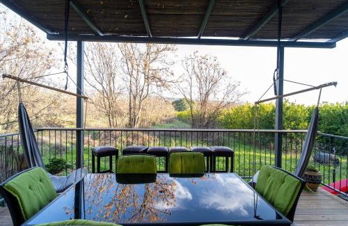 She'ar Yashuv Apartment | צימרים בצפון - עץ נוי