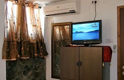 Katzrin Cabin | צימרים מעיין קצרין