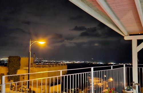 Idmit Villa | שלוה חלומית בהר מול הים