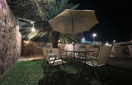 Abha Apartment | المنزل اليوناني مع حديقتين ومدخل سيارة