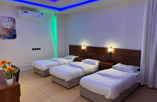 Riyad Al Khabra House | بيتي بلس للغرف الفندقية- مدخل مستقل