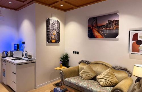 Riyad Al Khabra House | بيتي بلس للغرف الفندقية- مدخل مستقل