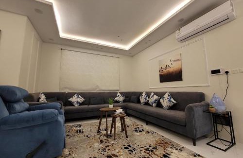 Abha House | دور واسع وفخم متكامل قرب لافاندا بارك