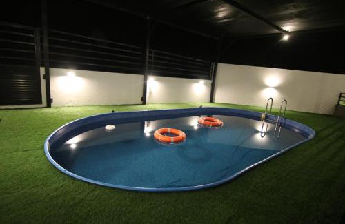 Oman Ski Chalet | شالية الدلال AlDalal Chalet